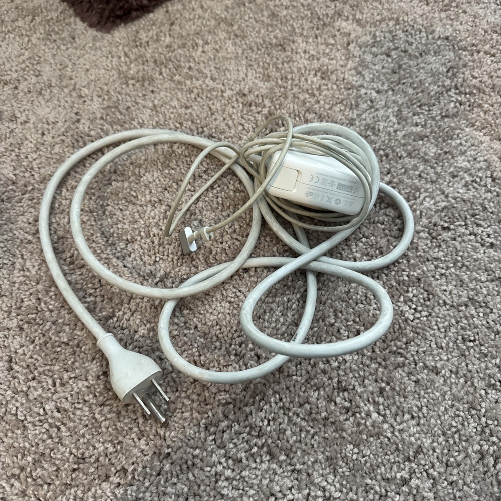 Apple - 45W MagSafe‎ 2 Power Adapter with Magnetic DC Connector - White